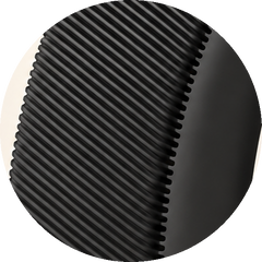 Gros plan sur la texture rainurée du silicone du bracelet